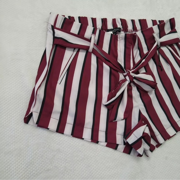 Striped Shorts - Picture 3 of 4